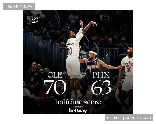 太阳团队篮球三人得分20+取胜 多点开花模式降低对布克单核依赖